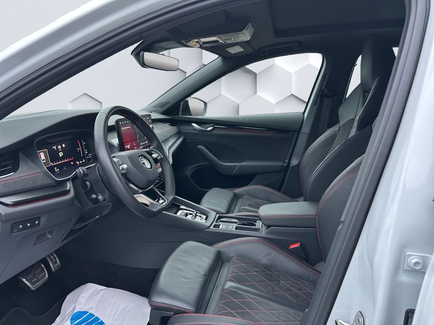 Octavia 2.0TSI 195 kW Combi RS DSG PanoDach HuD