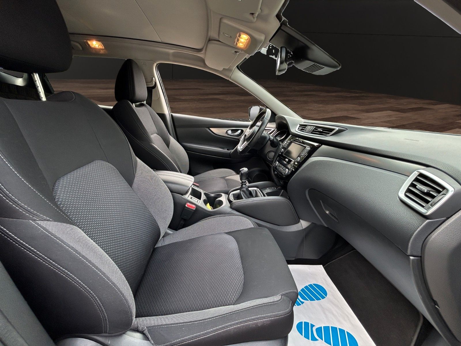 Fahrzeugabbildung Nissan Qashqai Tekna+ Klima/Kamara 360°/Panorama