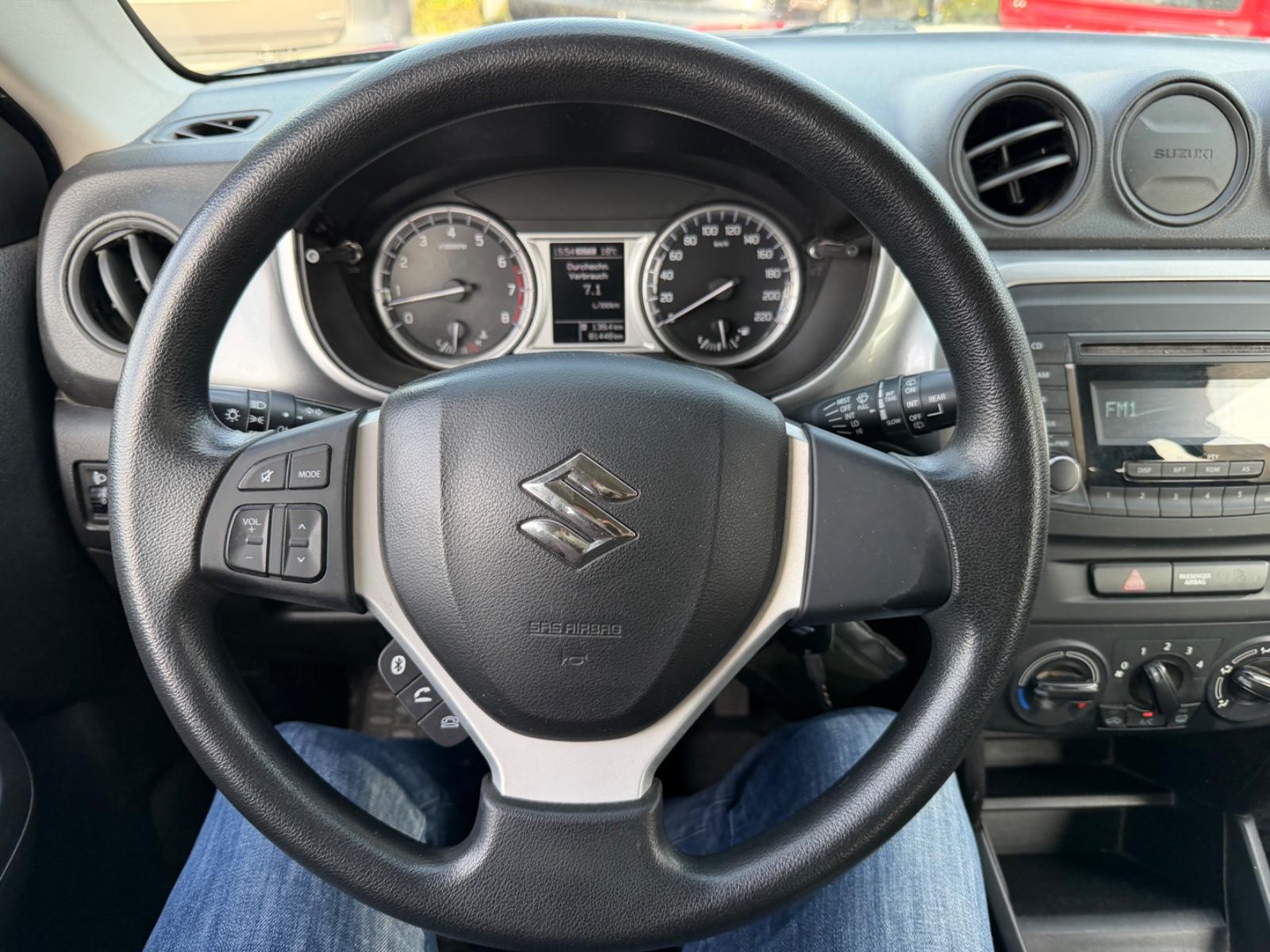 Suzuki Vitara 1.6 Comfort 4x4 *Anhängerkupplung*TÜV Neu