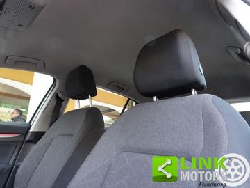 Volkswagen Golf - 12