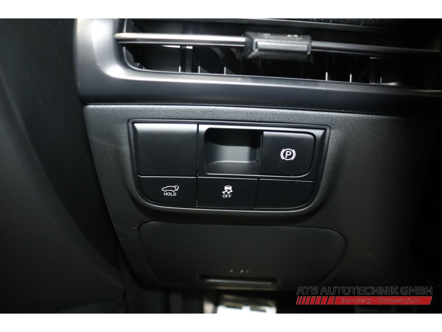 Fahrzeugabbildung Hyundai Tucson MY27 N-Line X 1.6 T-GDI 150 PS 7-DCT 2WD