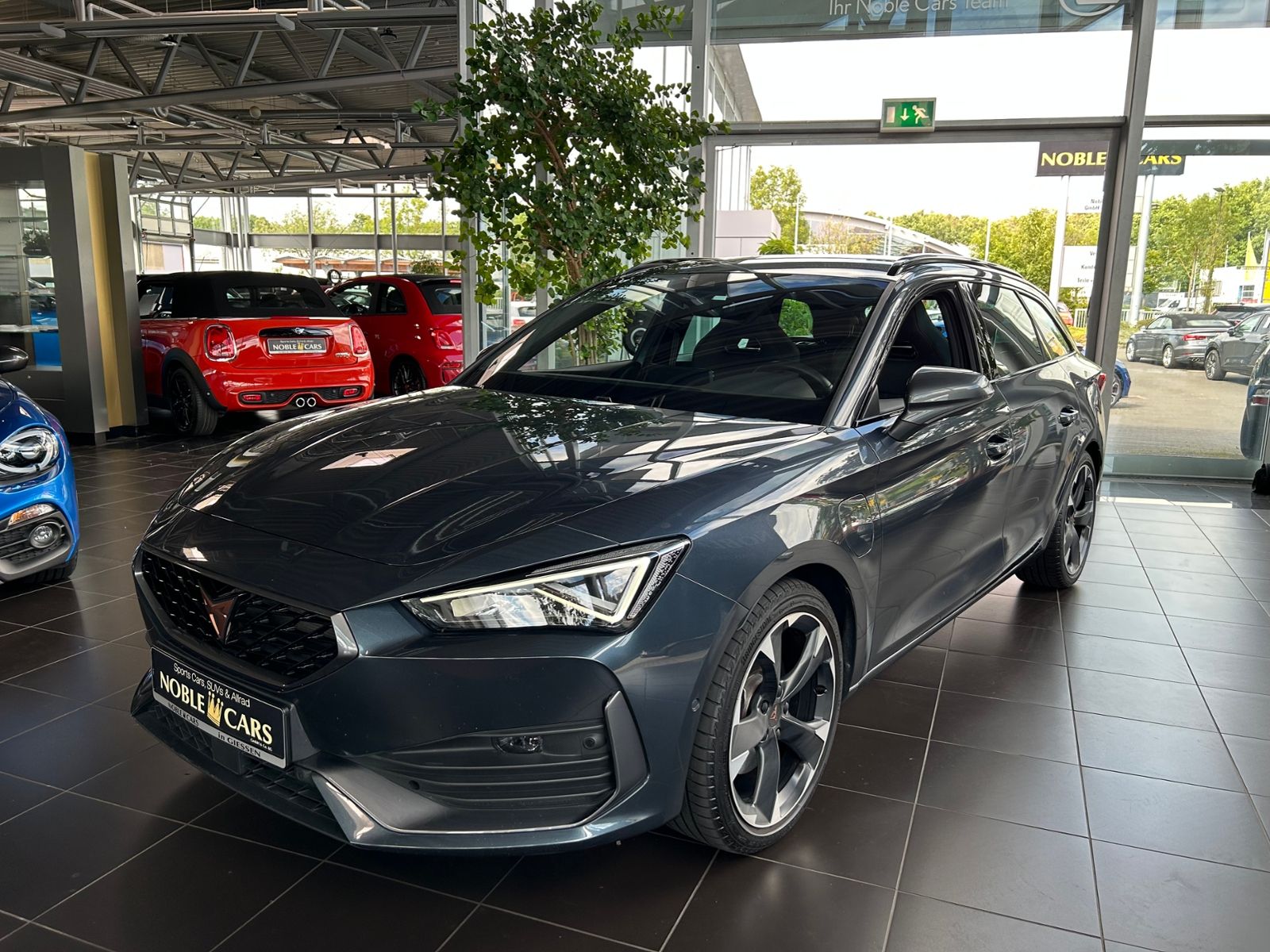 Fahrzeugabbildung CUPRA Leon Sportstourer e-Hybrid KLIMA LED NAVI SHZ
