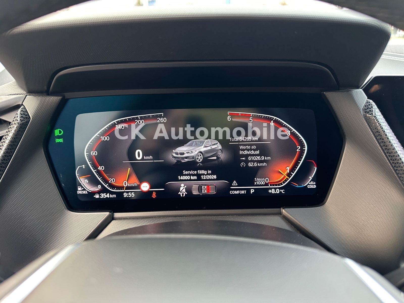 Fahrzeugabbildung BMW 118d Sport-Line/Shadow-Line/Navi/Pano/LED/PDC