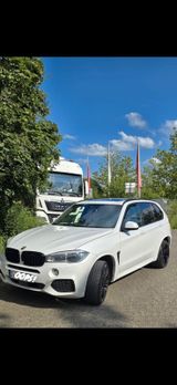 BMW X5 xDrive30d -M Paket Sport - BMW X5 in Düsseldorf
