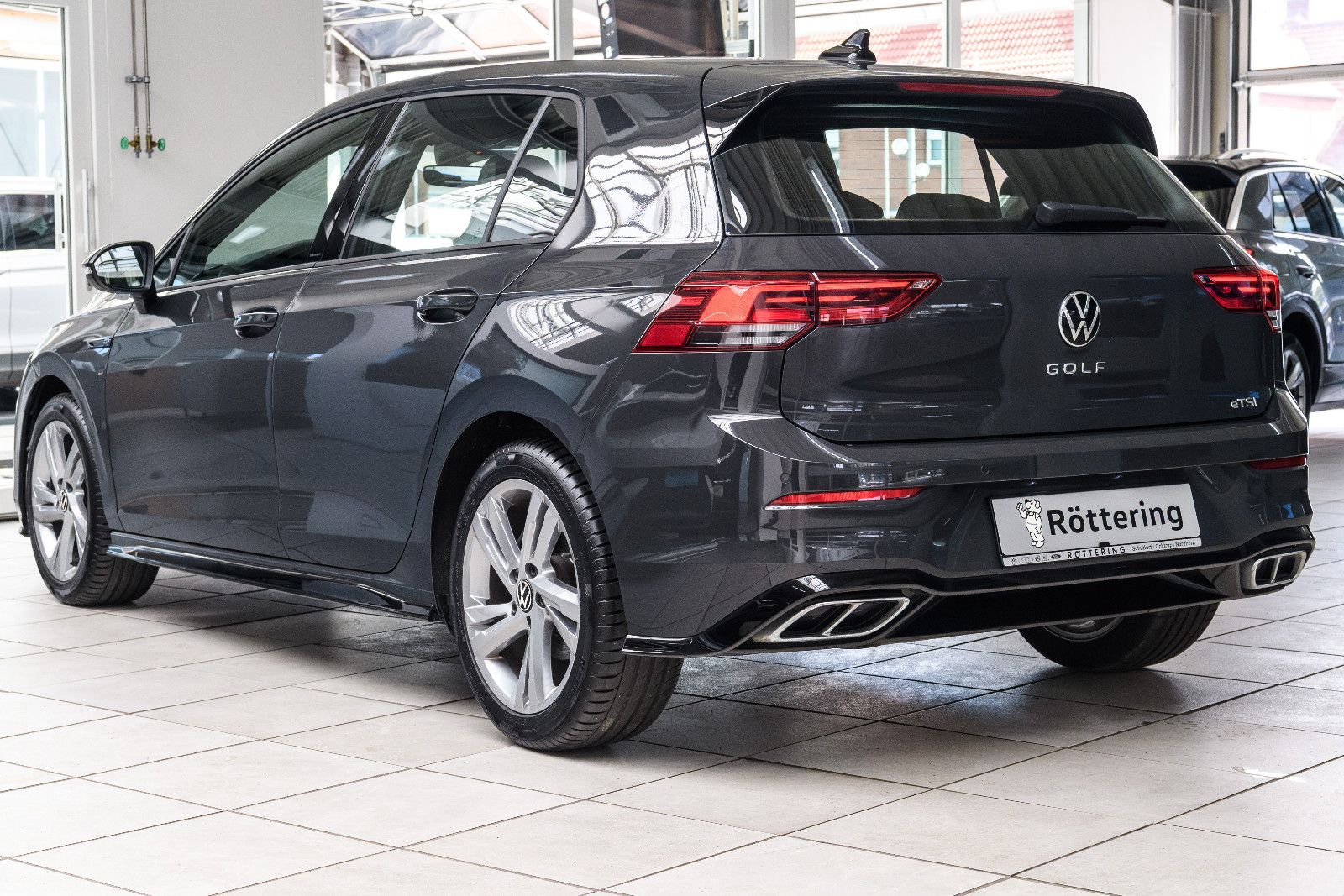 Fahrzeugabbildung Volkswagen Golf VIII R-Line +Led +Keyless+We Connect Plus