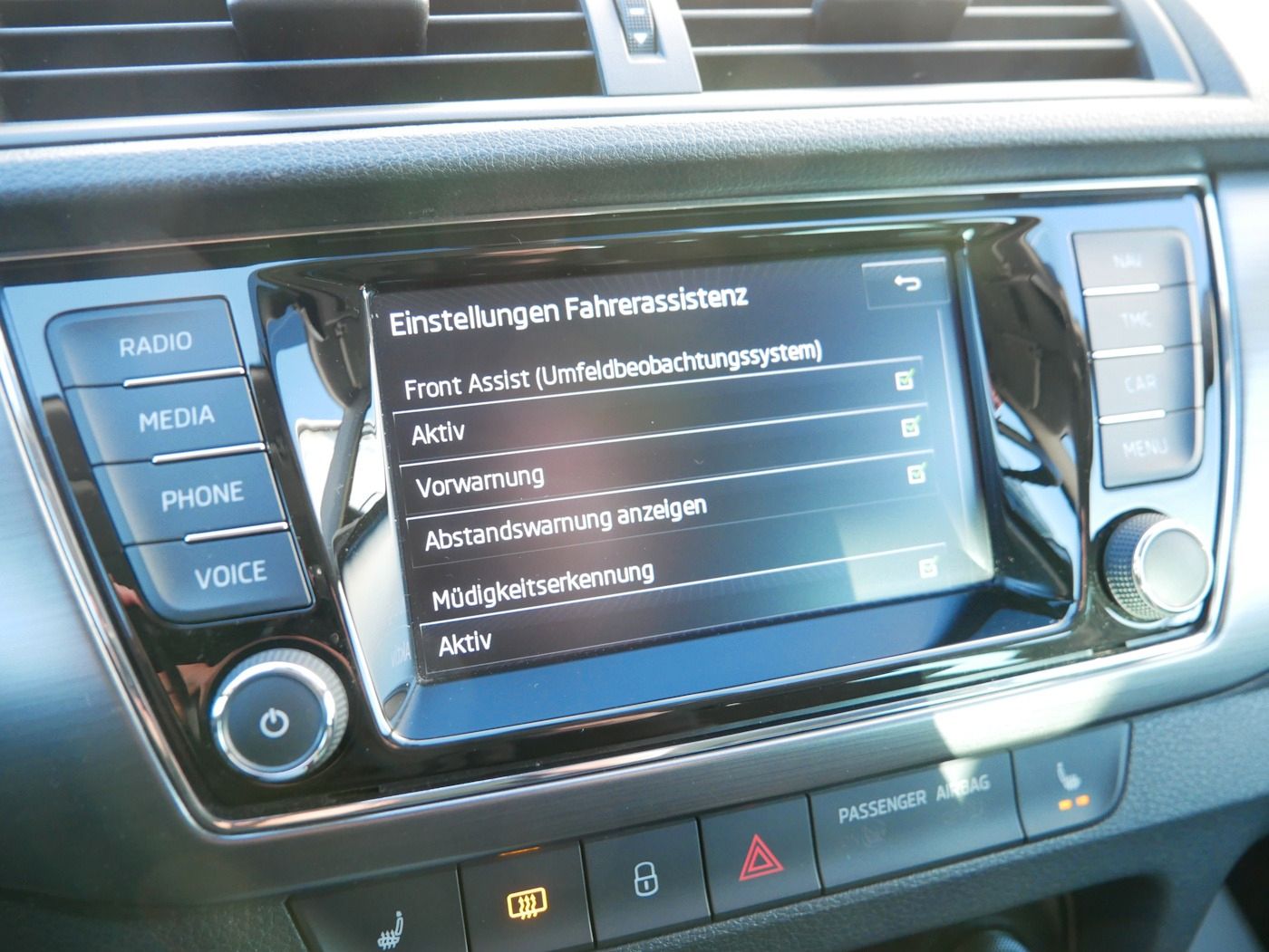 Fahrzeugabbildung SKODA Fabia Combi 1.2 TSI Joy PDC SHZ NSW Klimaautom.