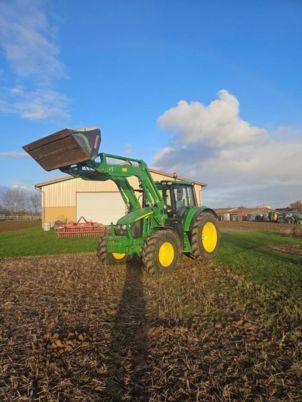 John Deere 6110M