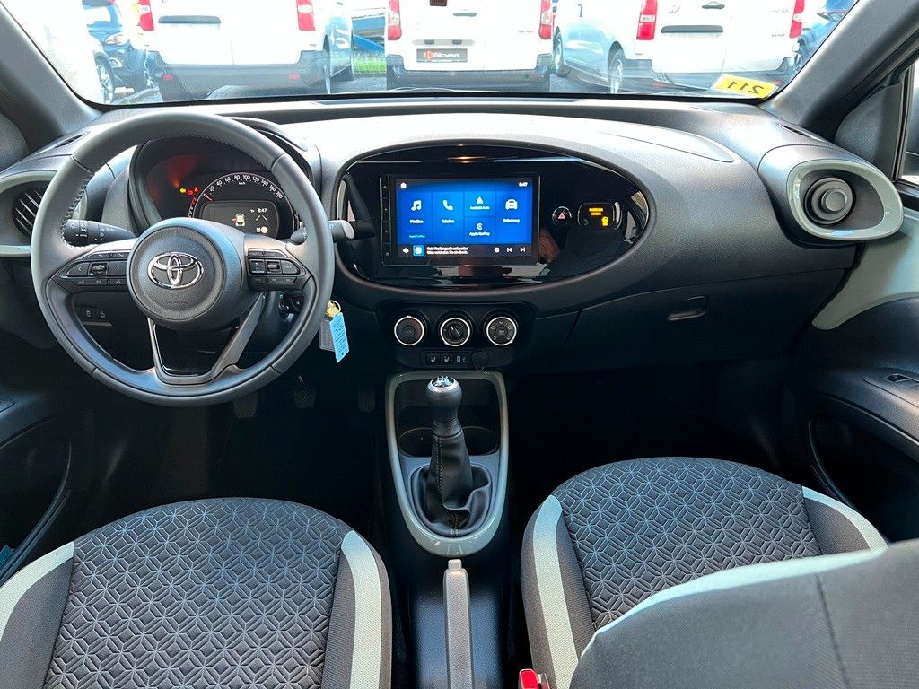 Fahrzeugabbildung Toyota Aygo X Teamplayer 1.0 RFKAM ACC