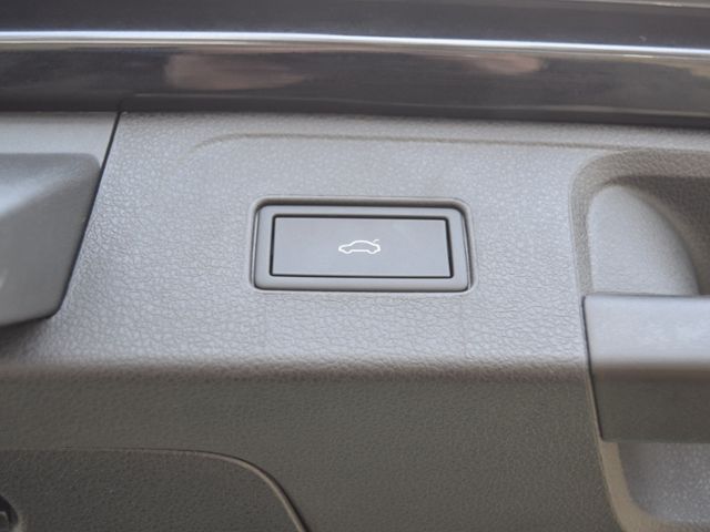 Passat Variant 2.0 TDI DSG Elegance AHK/MATRIX/N