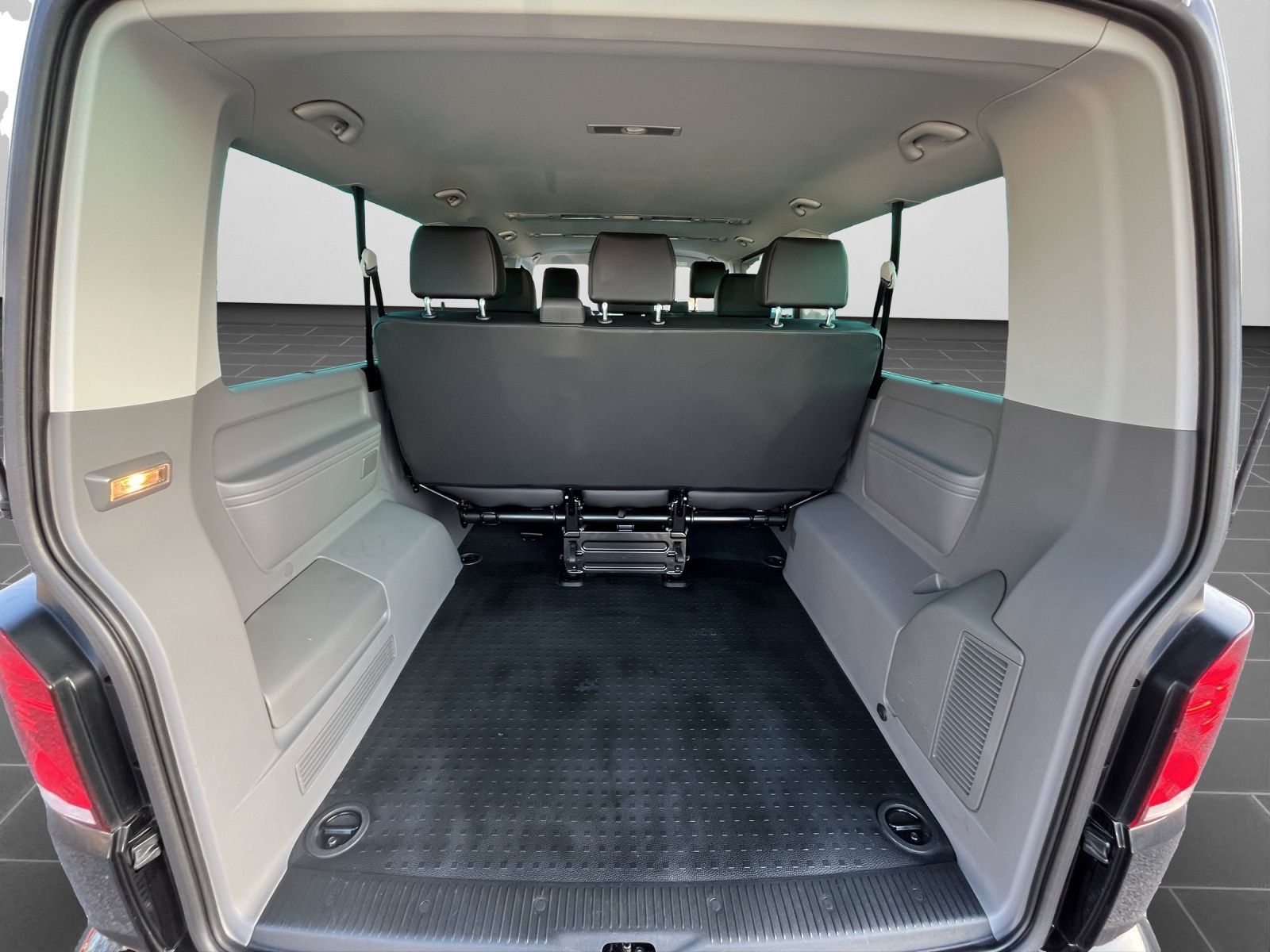 Volkswagen T6 Caravelle - Bild 15