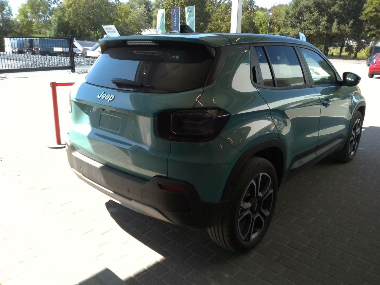 Jeep Avenger SUMMIT 54kWh/115KW BEV 155 PANO imagem 3