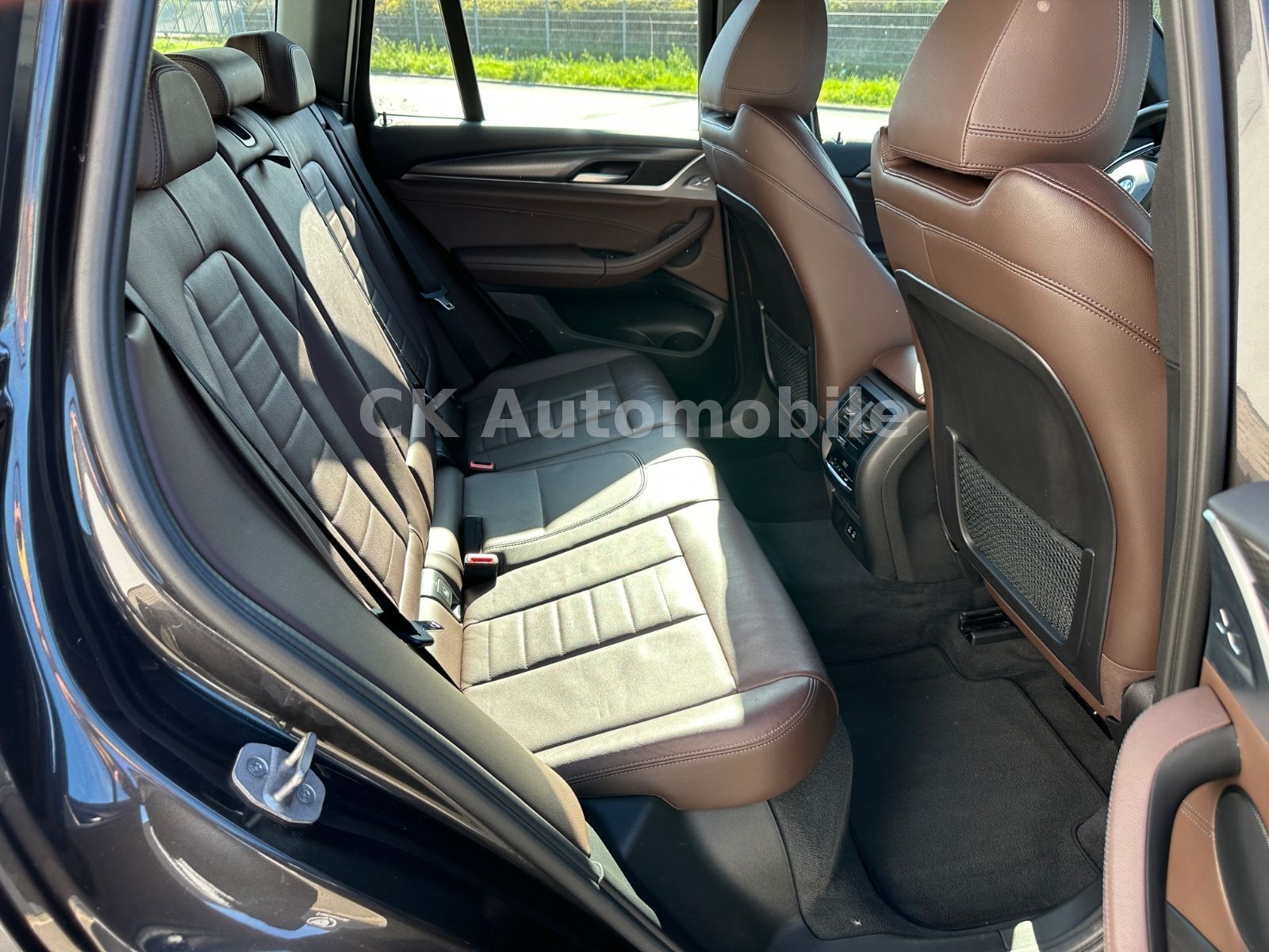 Fahrzeugabbildung BMW X3 xDrive30e M-Sport/Navi/Laser/Head-Up/Kamera