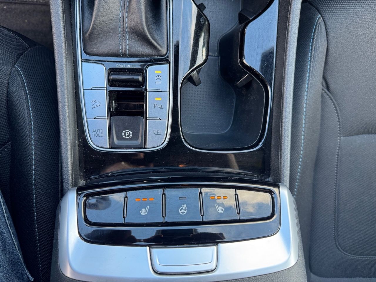 Fahrzeugabbildung Hyundai TUCSON EDITION 30+ *LED*SHZ*LHZ*NAVI*KAMERA*DAB+