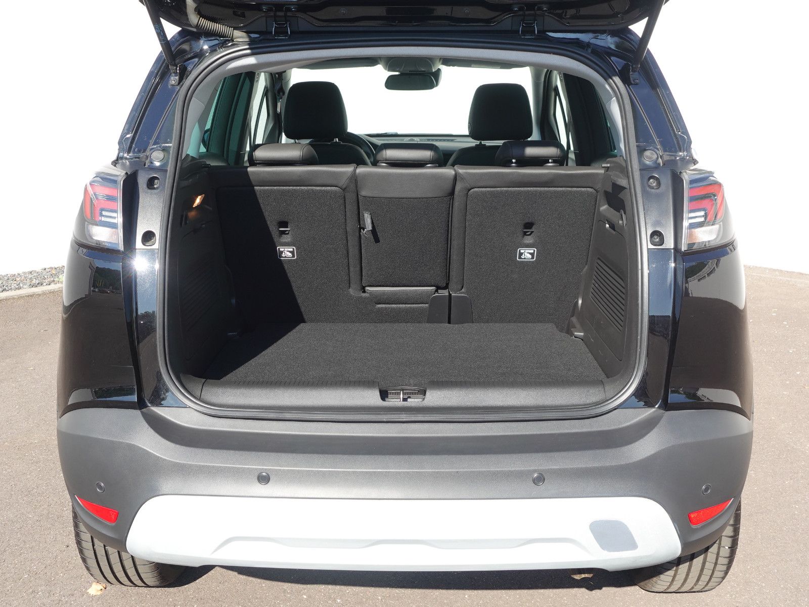 Fahrzeugabbildung Opel Crossland 1.2T AUTOMATIK,Kamera,Sitzhzg,LED,17"