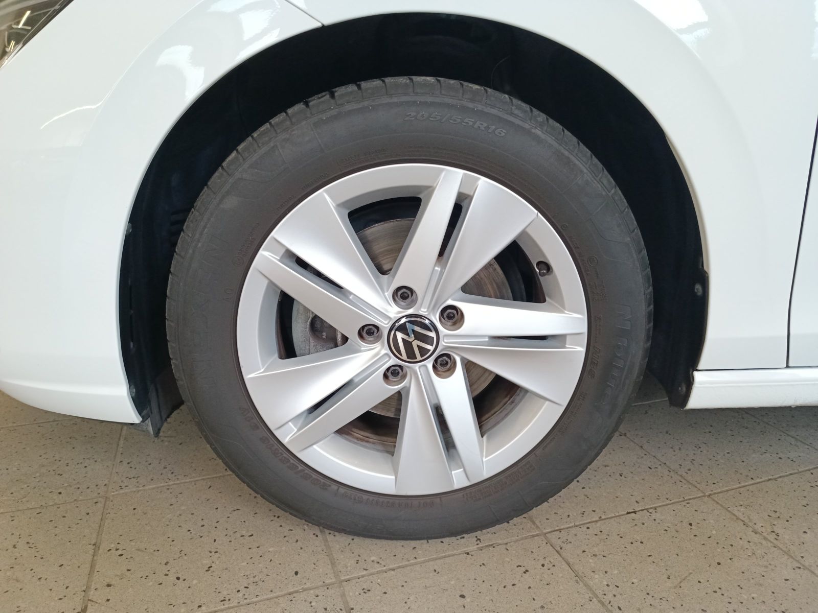 Volkswagen Golf - Bild 8