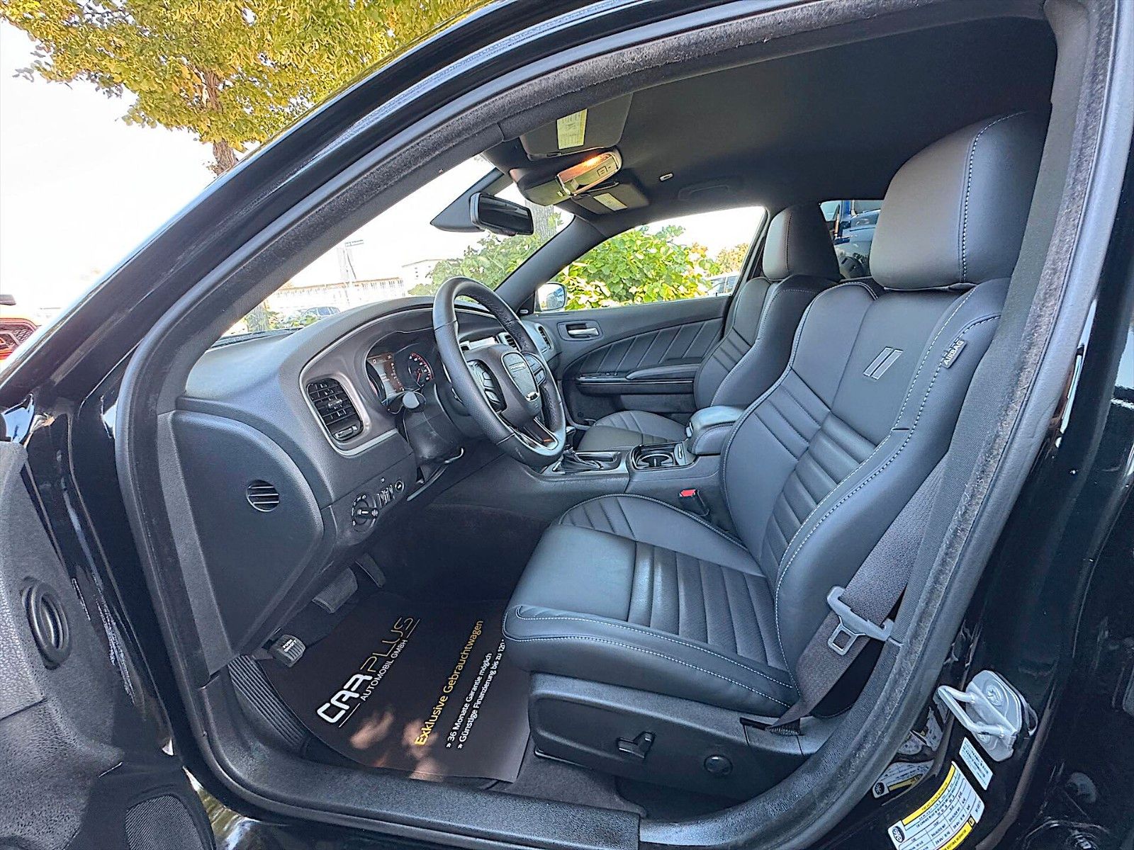 Fahrzeugabbildung Dodge Charger 5.7 V8 HEMI SRT R/T BLACK Performance