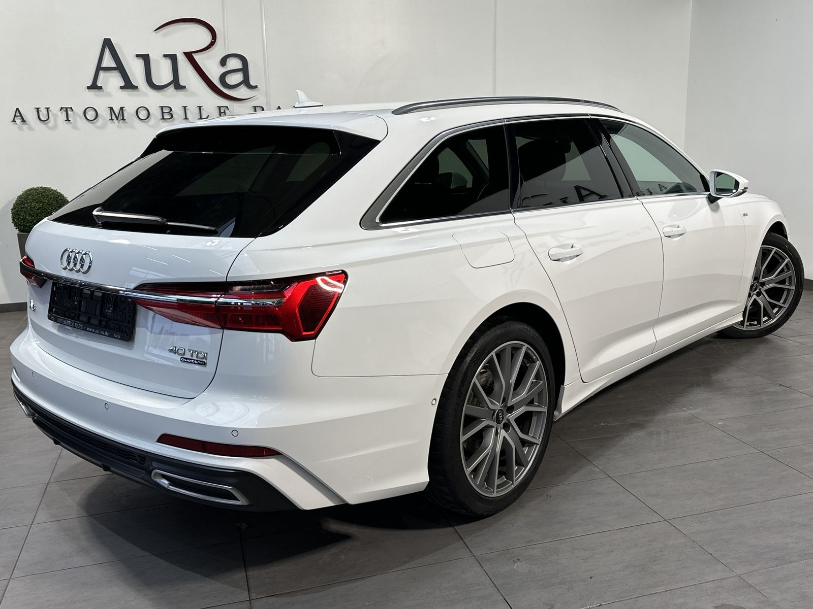 Fahrzeugabbildung Audi A6 Avant 40 TDI Quattro S-Line NAV+LED+ACC+20ZO