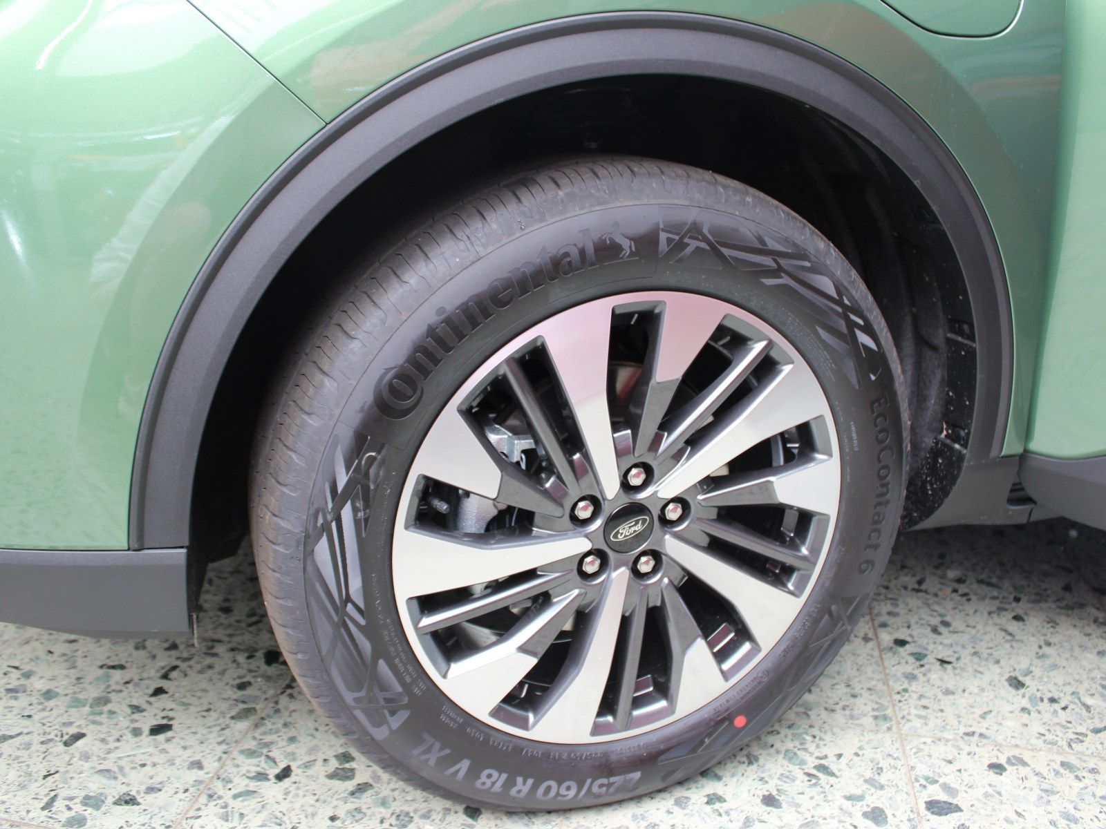 Fahrzeugabbildung Ford Kuga Plug-In Hybrid Titanium