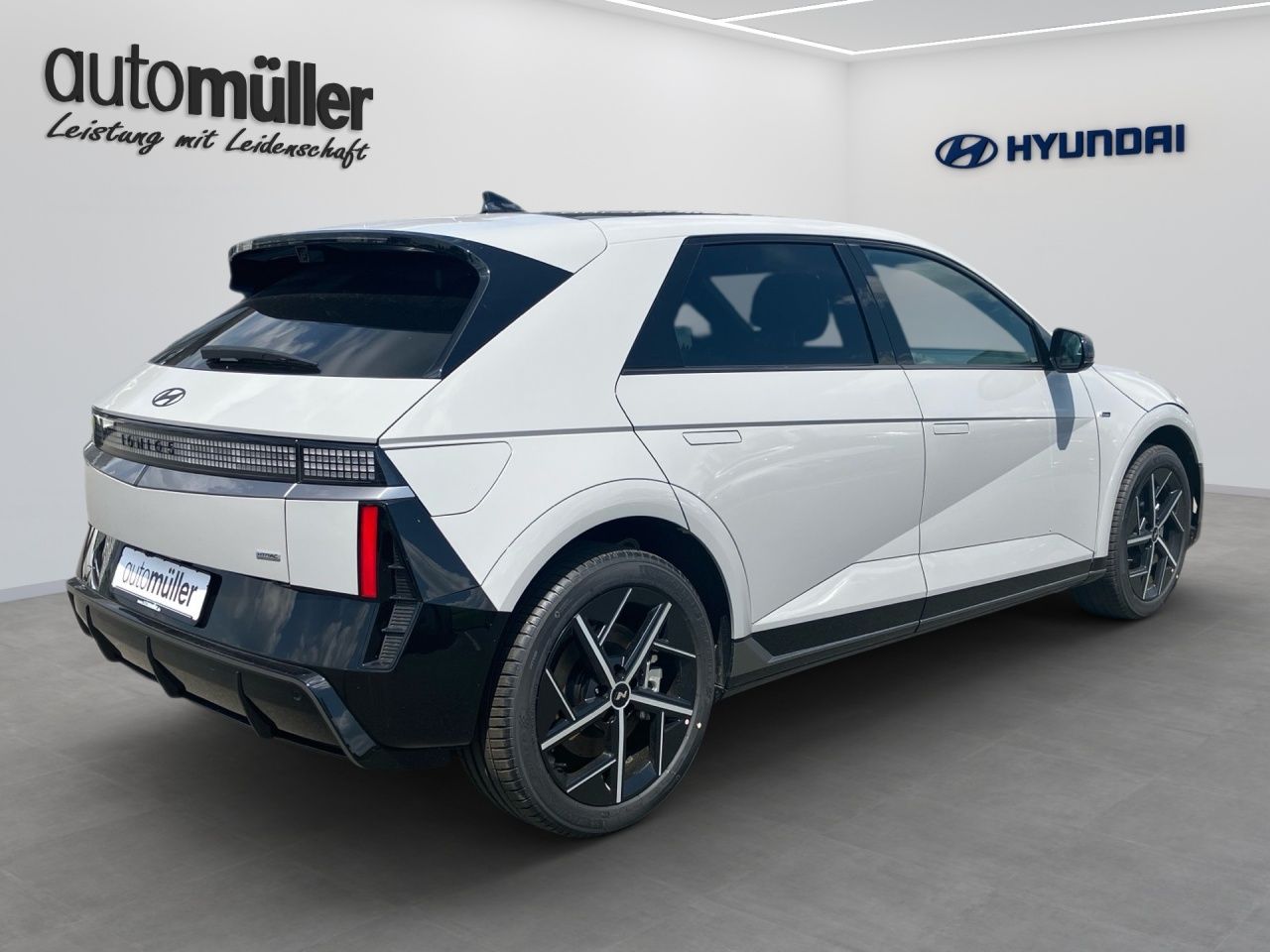 Fahrzeugabbildung Hyundai IONIQ 5 N-LINE X *Panorama-Glasdach* 4xSHZ ACC