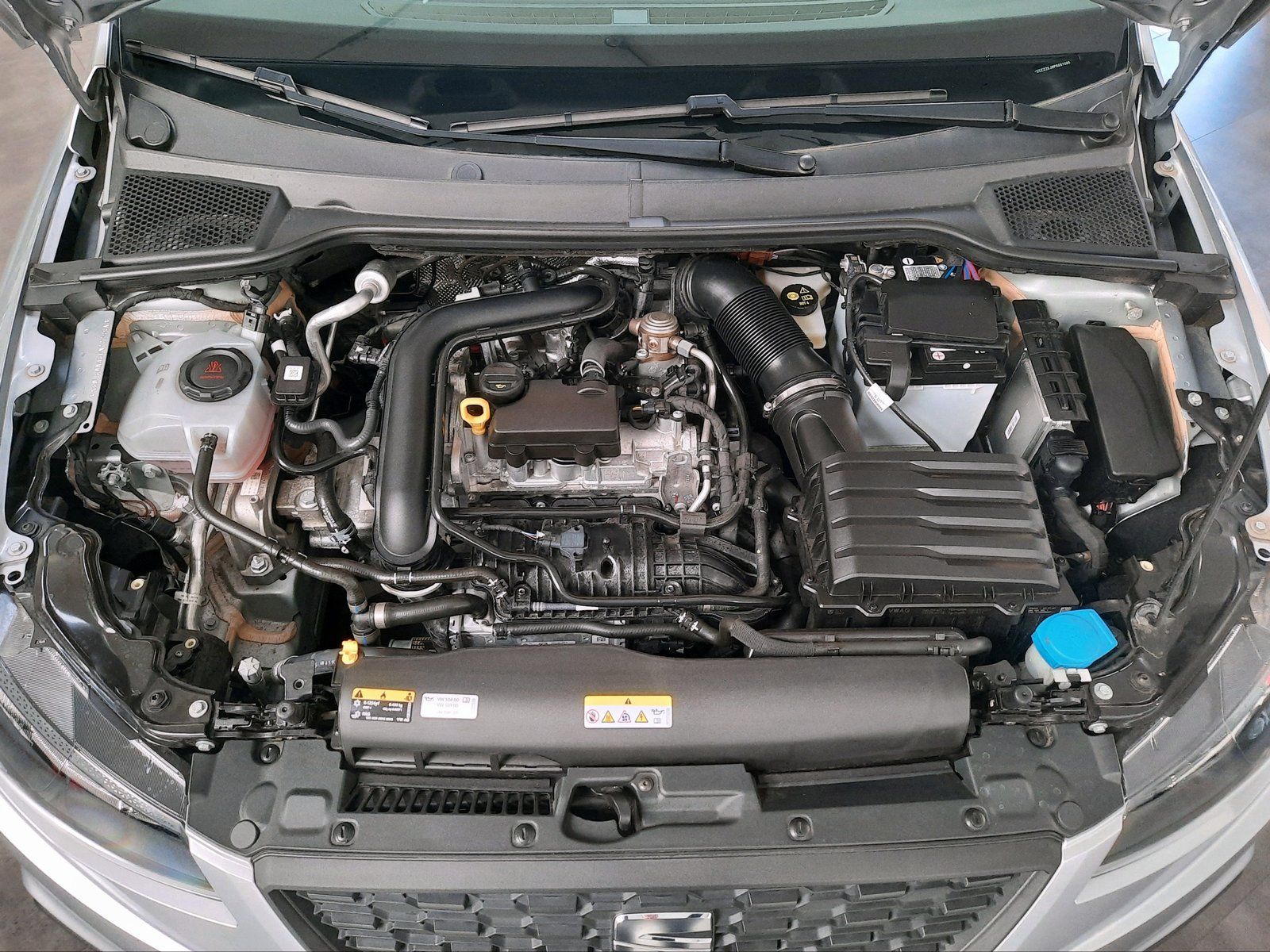 Fahrzeugabbildung SEAT Ibiza Style TSI *Navi*Cam*LED*Sitzhzg*Einparkh*