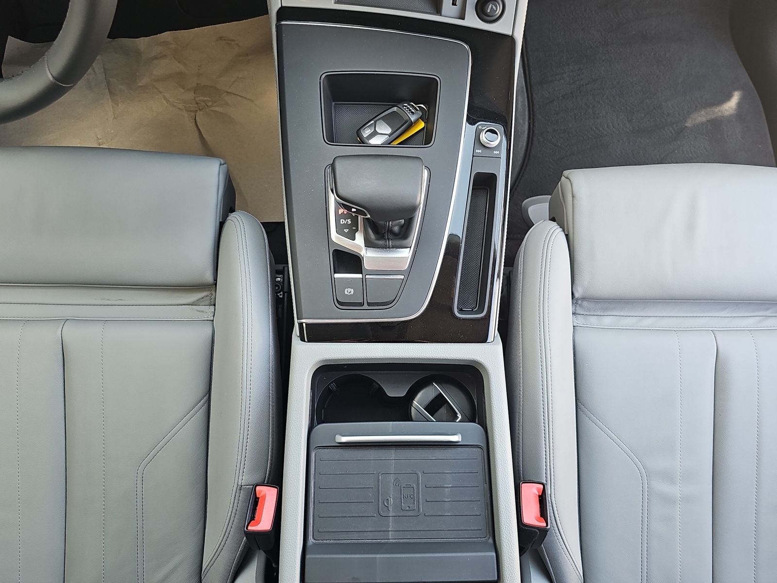 Fahrzeugabbildung Audi Q5 Sportback S line 40 TDI quattro, LUFT MATRIX