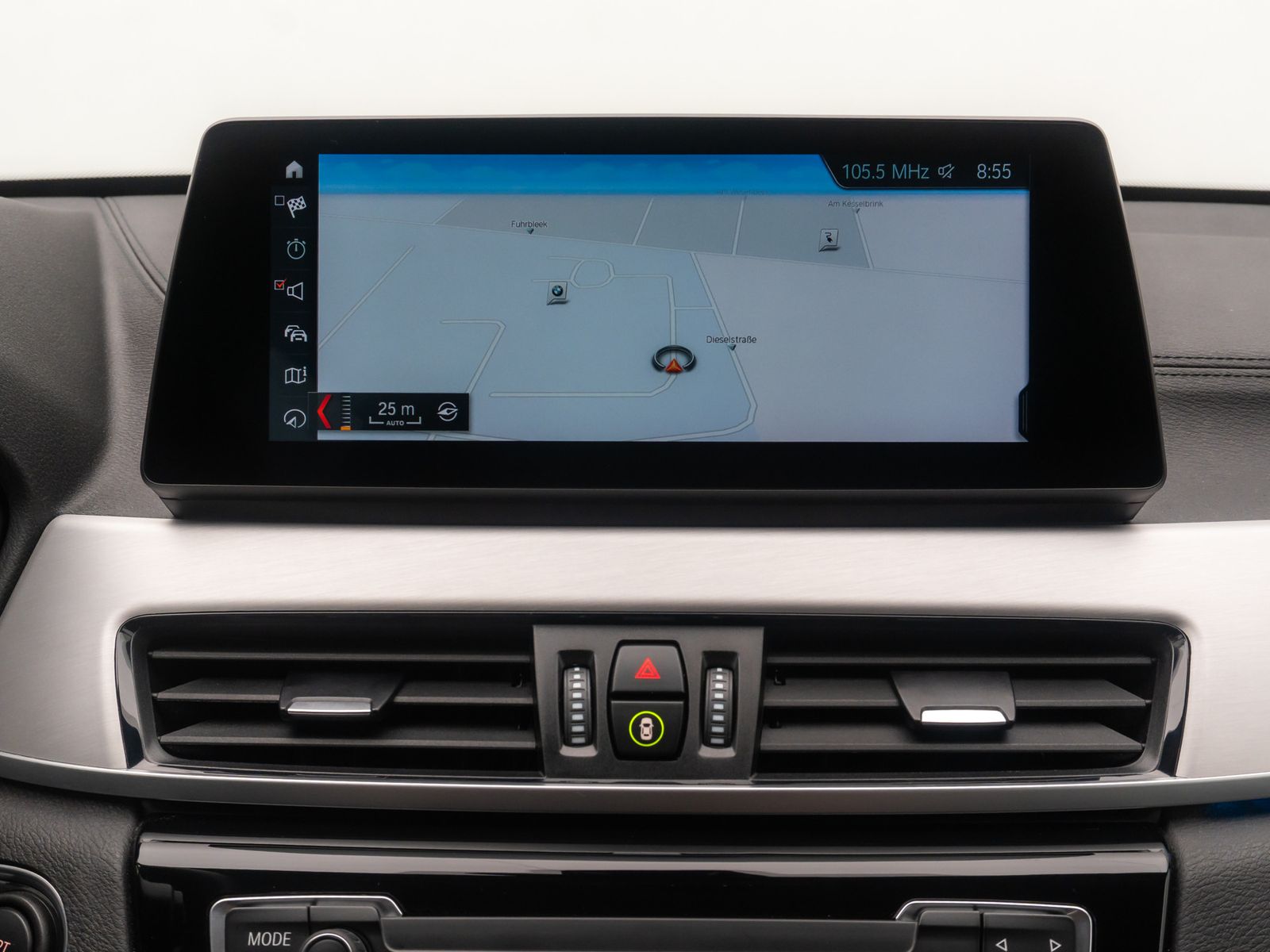 Fahrzeugabbildung BMW X1 xD25e Sport Line Kamera HUD DAB Leder 18Zoll