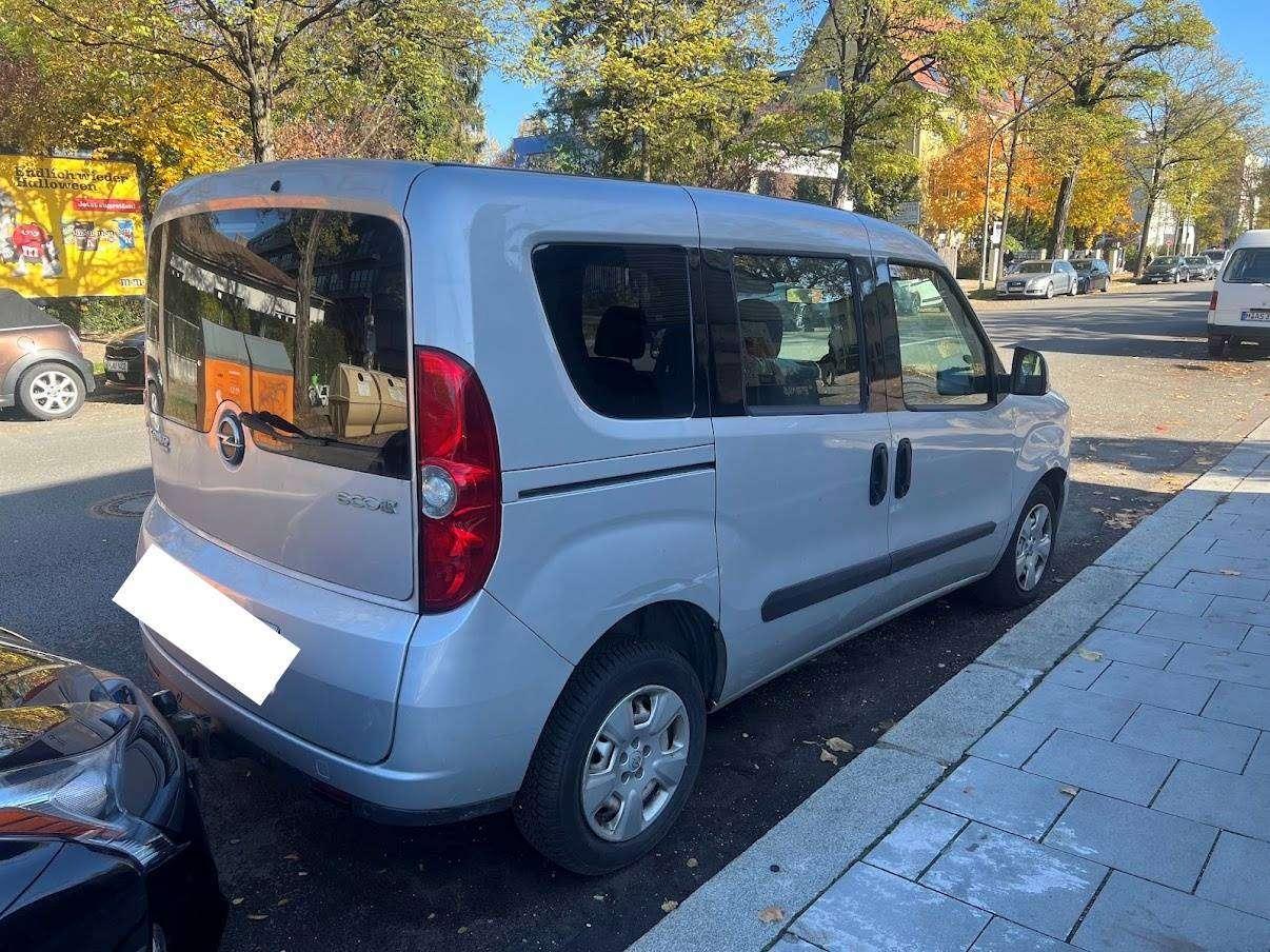 Opel Combo 2015 — interior