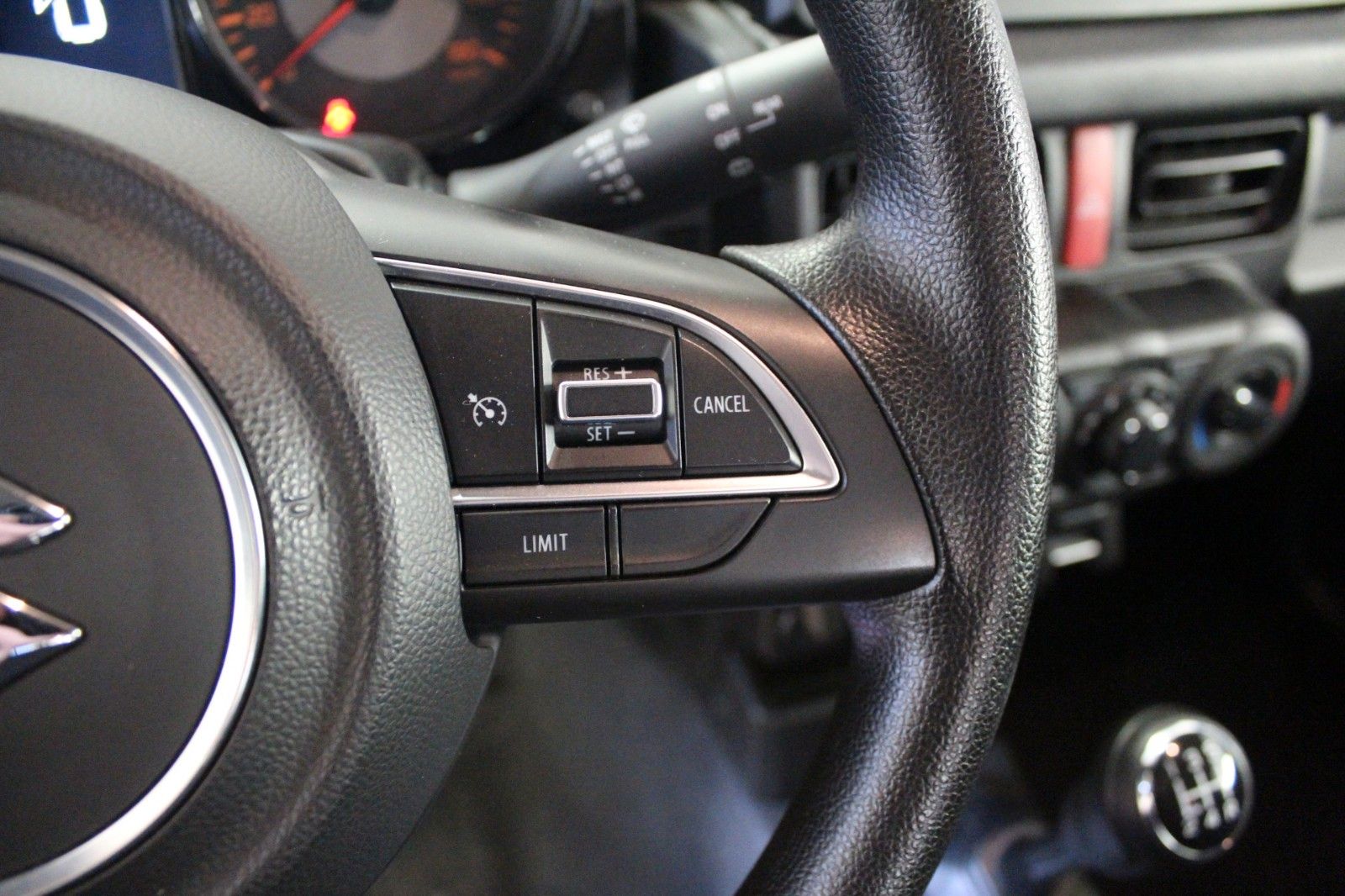 Fahrzeugabbildung Suzuki Jimny AllGrip NFZ Comfort *TOP-ZUSTAND!!!*