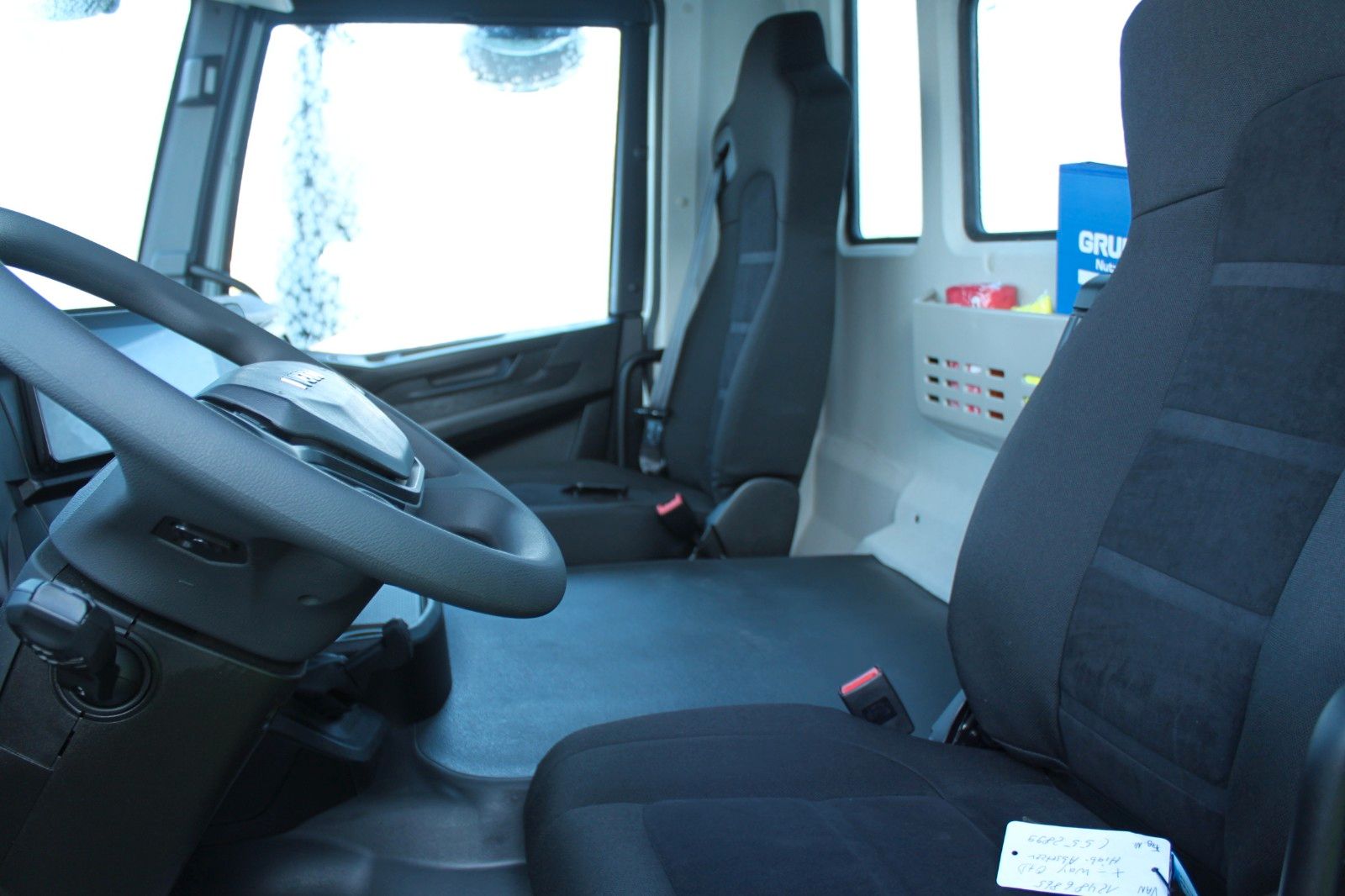 Fahrzeugabbildung Iveco X-Way AD200X40/P ON