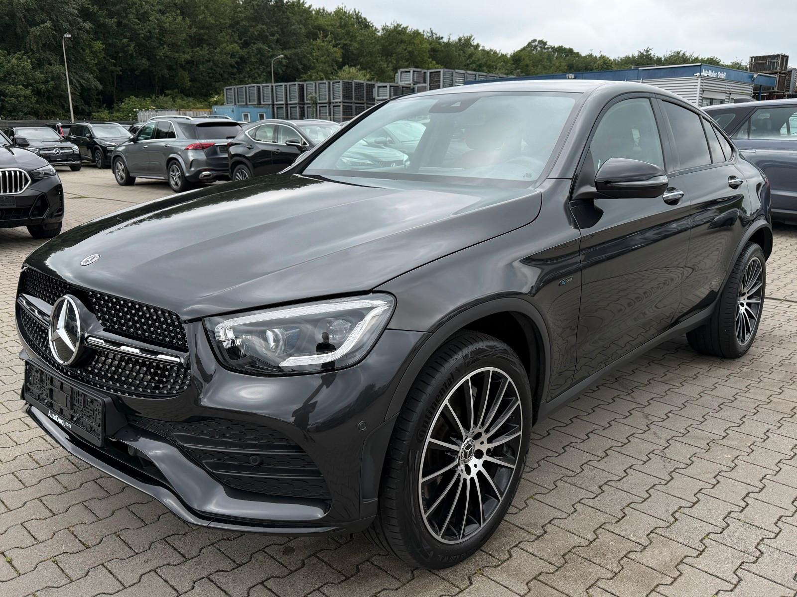 Mercedes-Benz GLC Coupé 300e AMG Line
