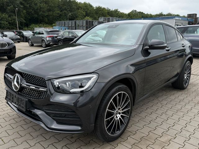 MERCEDES-BENZ GLC Coupé 300e AMG Line