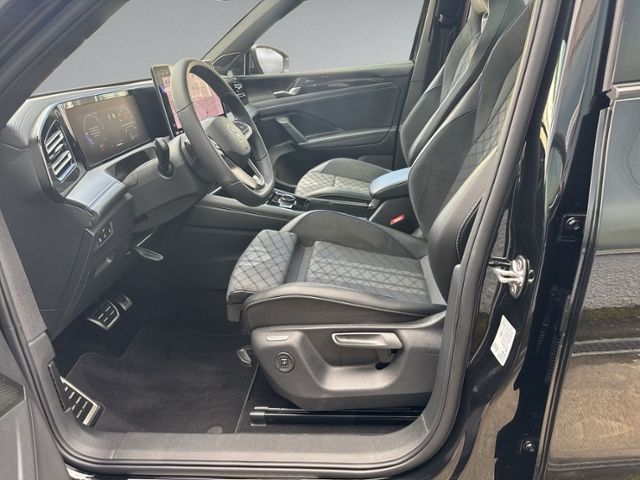 Tiguan 2.0 TDI DSG R-LINE PANO+360°+IQ.LIGHT+HEA