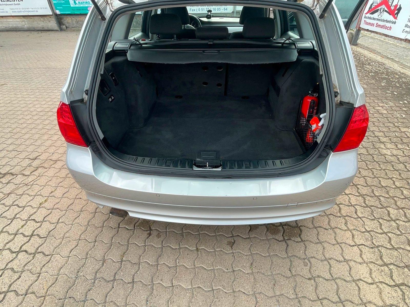 BMW 316 2012 — photo 14