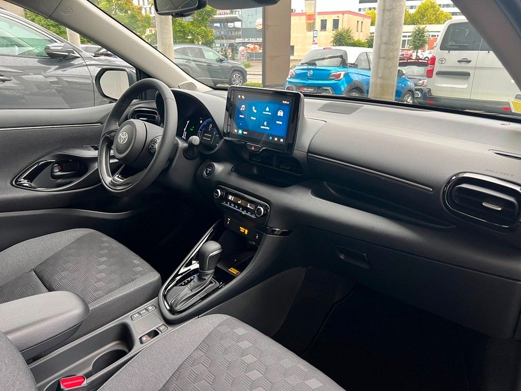 Fahrzeugabbildung Toyota Yaris Hybrid Teamplayer Comforpaket