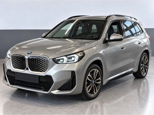 BMW iX1 eDrive20 *M Sport*SoH100%+PanoD+HUD+RFK+