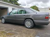 Mercedes-Benz Mercedes W124 E220 Automatik - gebrauchte Mercedes-Benz E 220 aus dem Jahr 1995