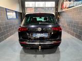 Volkswagen Tiguan 2.0 TDI R-LINE 4M-360-KEY-PANO- - VW Tiguan mit Schiebetür