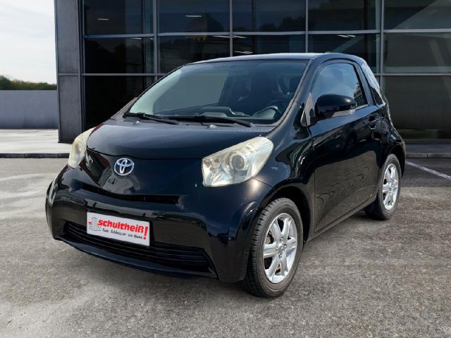 Toyota iQ +