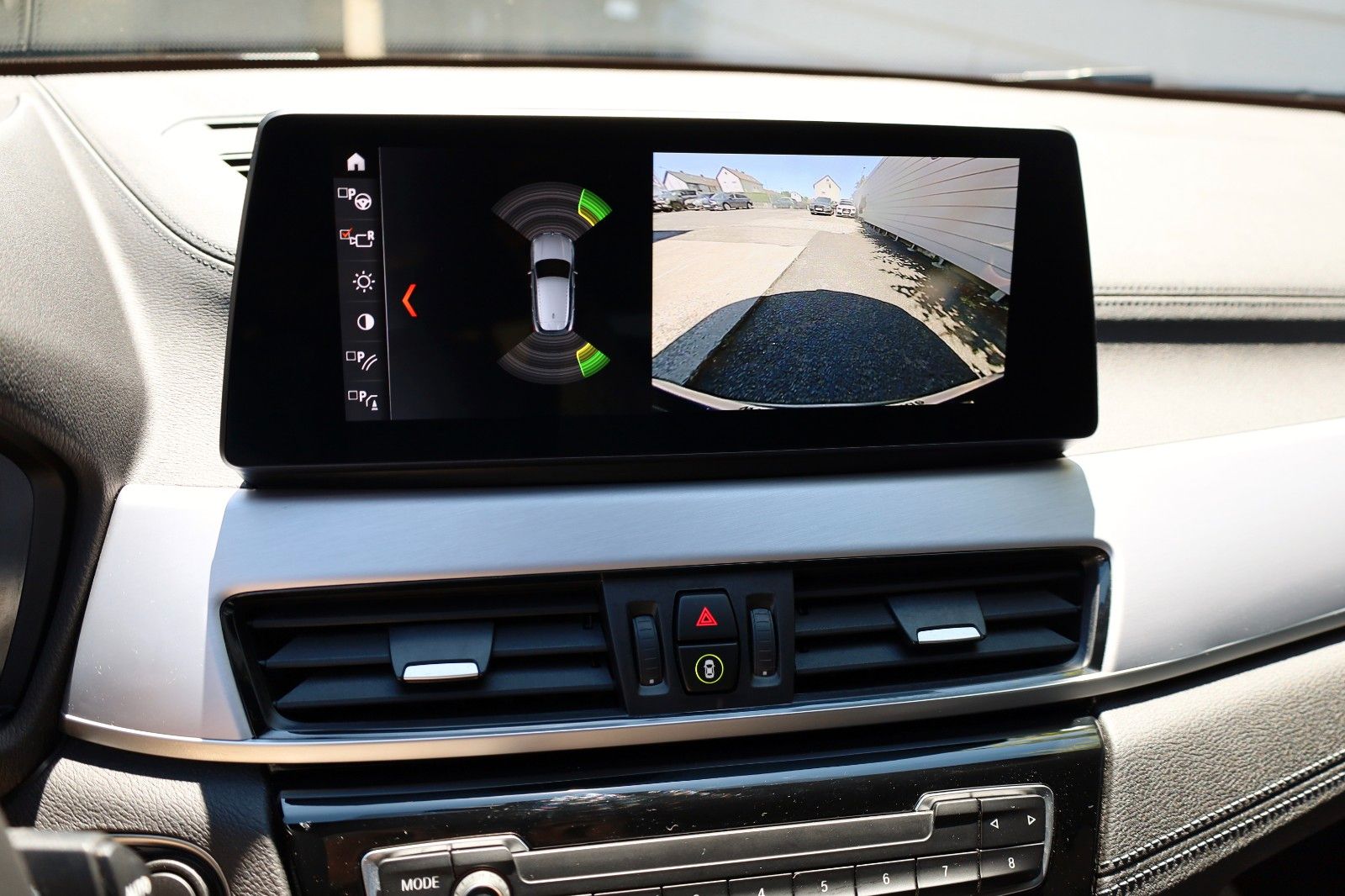 Fahrzeugabbildung BMW X2 xDrive25e M Sport,T.Leder,Navi,LED,Kamera,H&K