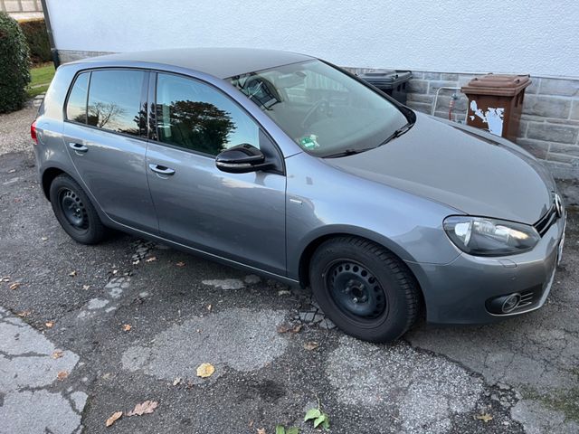 Volkswagen Golf 1.4 MATCH Garagenfahrzeug Unfallfrei