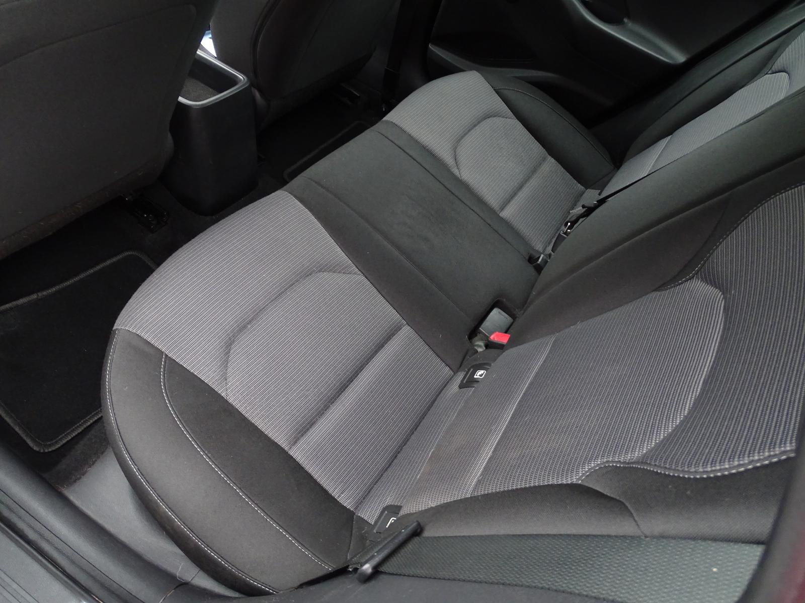 Hyundai i30 1.4 Pure Tempomat Klima Spurhalte USB AUX