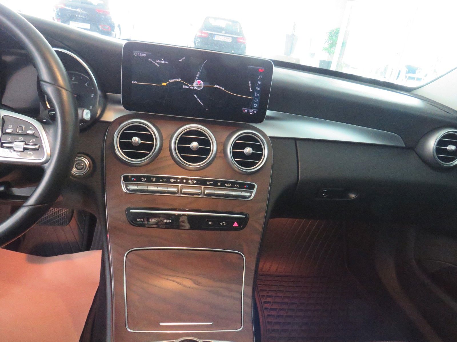 Fahrzeugabbildung Mercedes-Benz C 220 T d*9G TR*LED*CAM*Distronic*Standheizung*