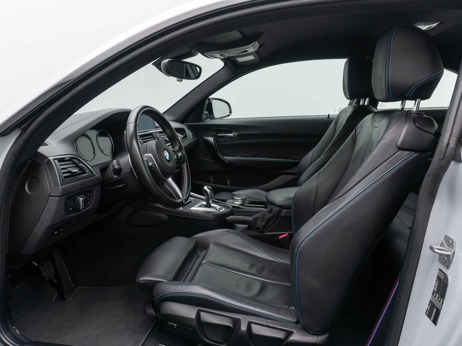 Fahrzeugabbildung BMW M2 Competition M Driver´s Kamera NaviPro 19Zoll