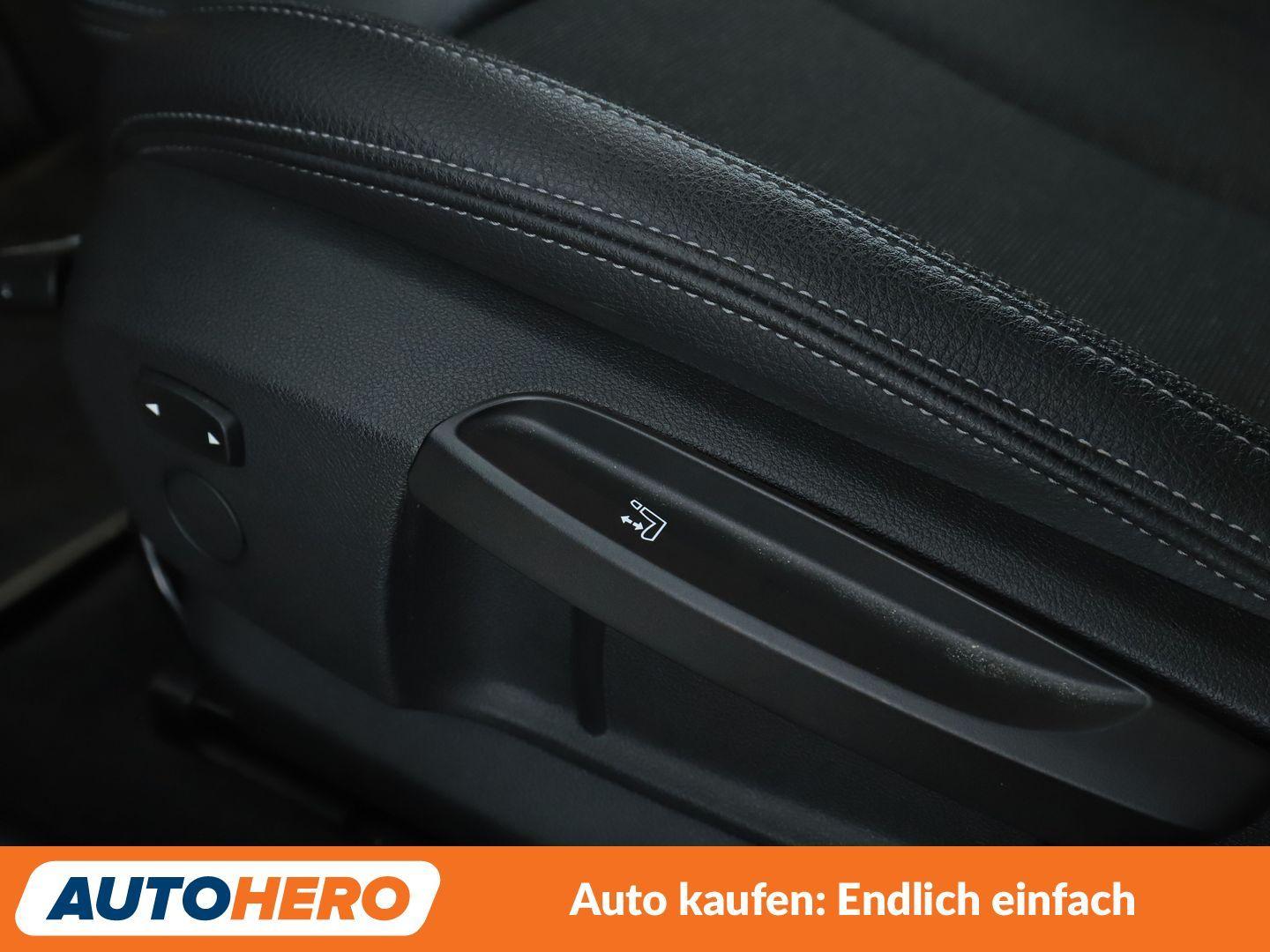 BMW 1er 118i Sport Line Aut.*LED*NAVI*TEMPO*PDC*