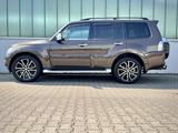 Mitsubishi Pajero 3.2 DI-D Final Edition*7-SITZE|LEDER|AHK* - Mitsubishi: Geländewagen