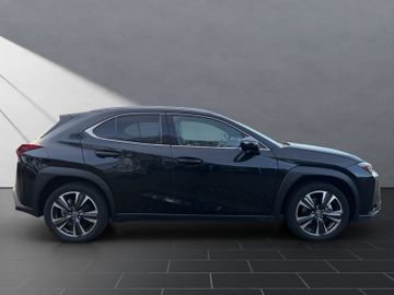 Lexus UX - 6
