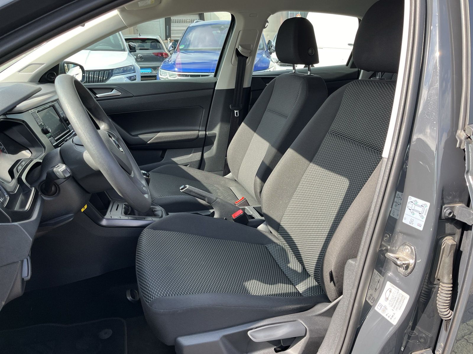 Fahrzeugabbildung Volkswagen Polo 1.0 MPI Trendline KLIMA DAB+