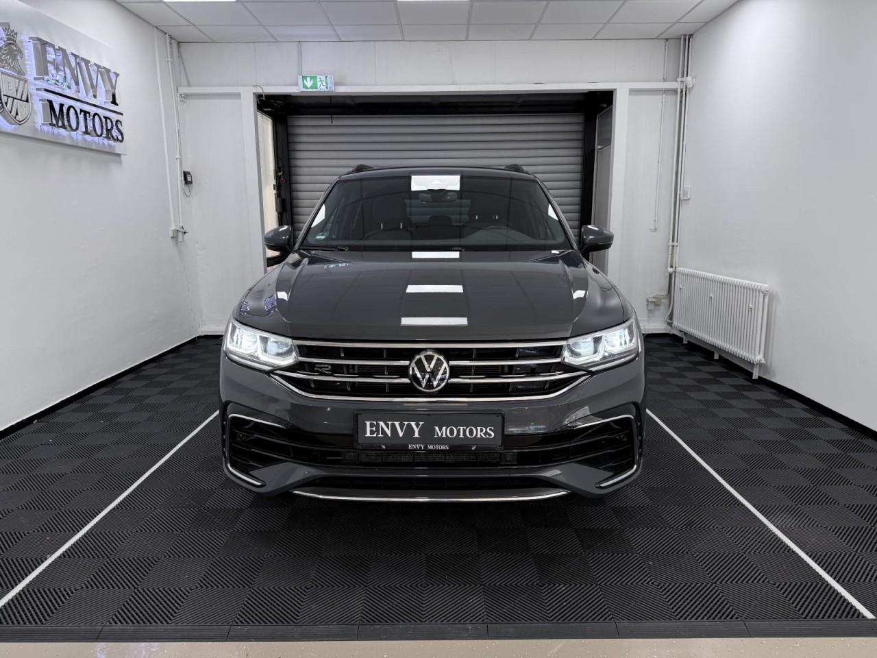 Volkswagen Tiguan 2x R-Line 2.0 TDI DSG KLIMA NAVI IQ LIGHT