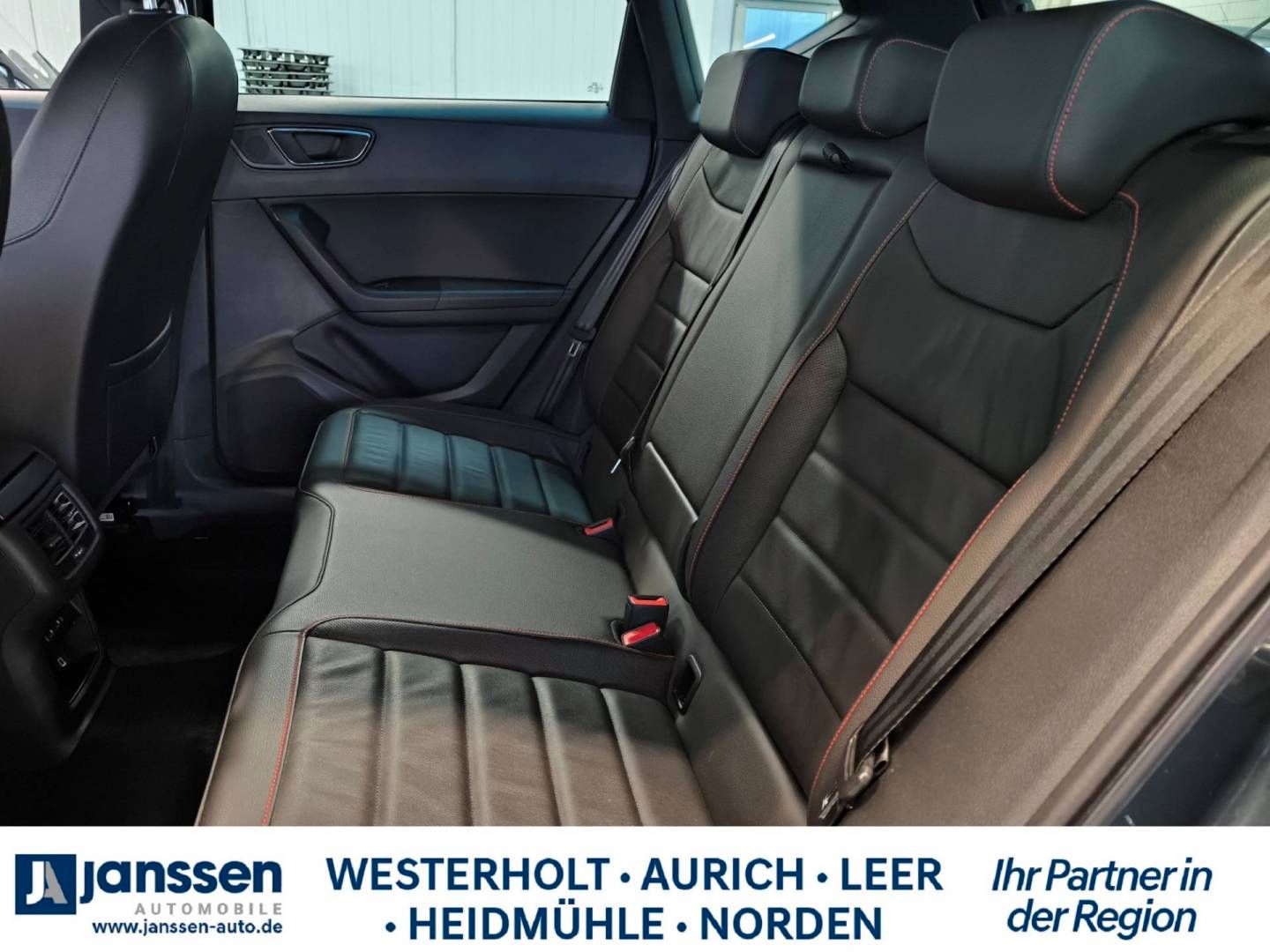Fahrzeugabbildung SEAT Ateca 4Drive DSG FR/Automatik/Allrad/Rückfahrkam