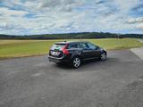 Volvo V60 2.0T mit 203 PS und Tempomat - Volvo V60: Ps